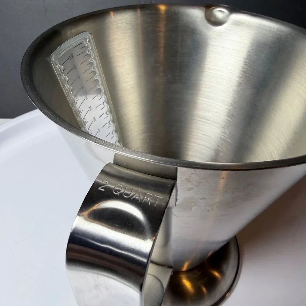 Vintage AMCO Houseworks See-Thru Measure 2 Qt Stainless Steel Measuring Cup 8362